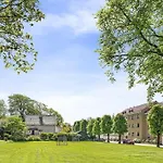 Appartment For Ons Close To City Center!